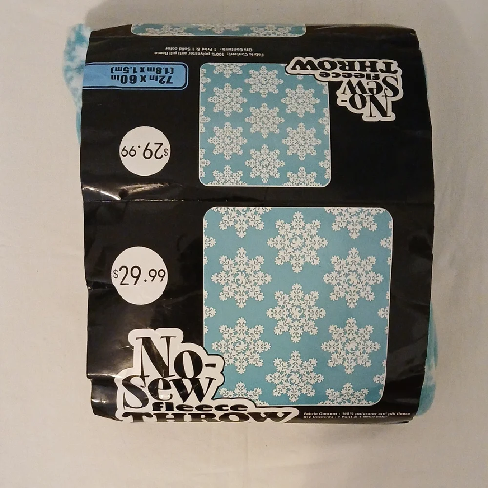 No Sew Fleece Throw with Snowflake Pattern